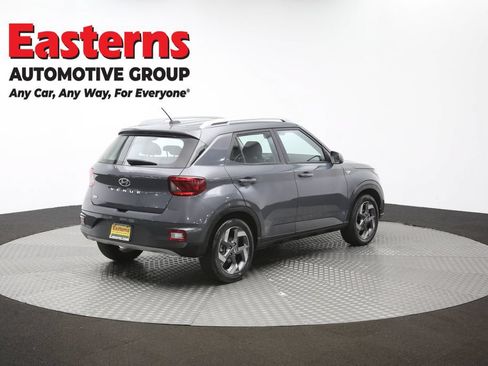 Used 2025 Hyundai Venue SEL FWD image 40