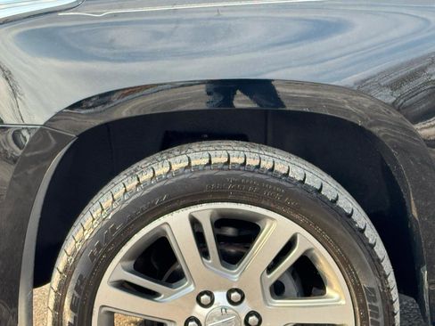 Used 2015 Cadillac Escalade Premium image 26