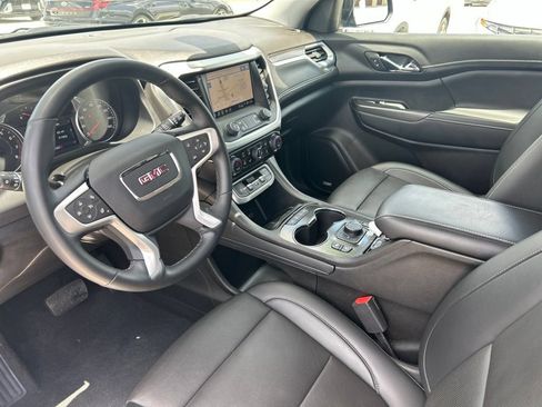 Used 2023 GMC Acadia SLT w/ Elevation Edition FWD image 19