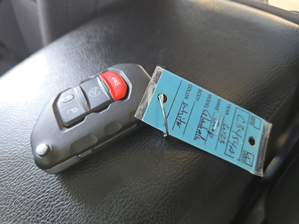Used 2023 Jeep Gladiator Sport AWD/4WD image 27