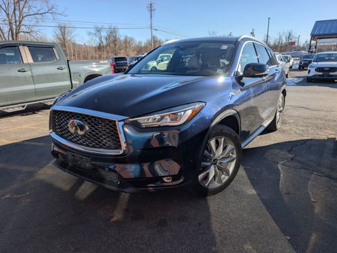 Used 2022 INFINITI QX50 Essential image 1