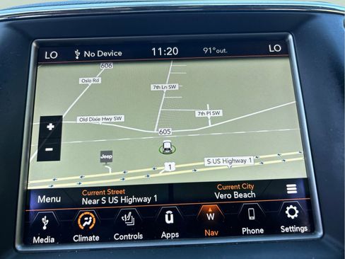 Used 2018 Jeep Grand Cherokee Altitude RWD image 17