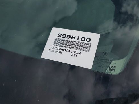 Used 2024 Acura Integra image 5