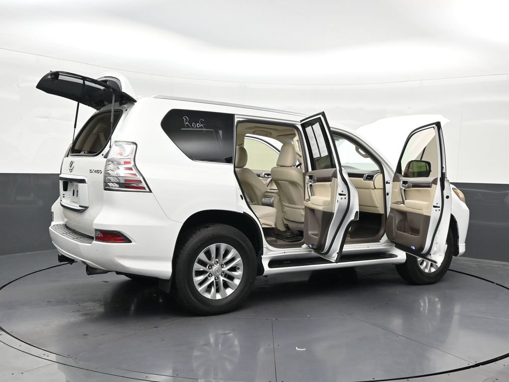Used 2015 Lexus GX 460 w/ Premium Package AWD/4WD image 31