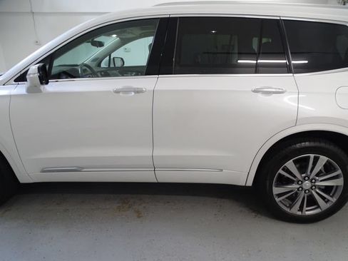 Certified 2024 Cadillac XT6 Premium Luxury w/ Technology Package AWD/4WD image 20