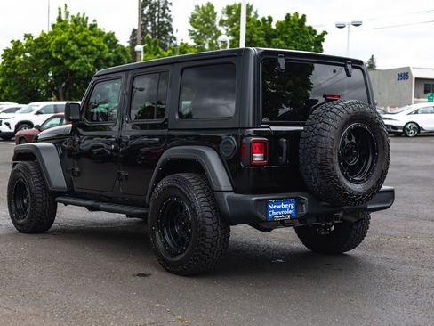 Used 2021 Jeep Wrangler Unlimited Sport AWD/4WD image 12