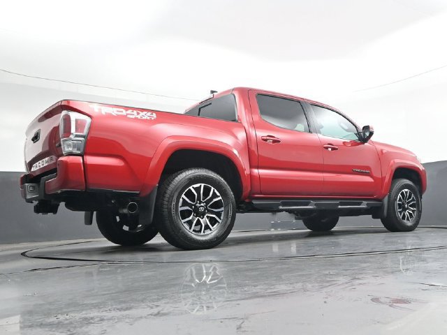 Used 2022 Toyota Tacoma TRD Sport AWD/4WD image 33