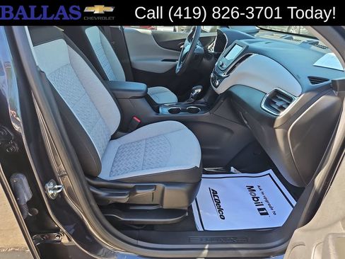Certified 2022 Chevrolet Equinox LS w/ LS Convenience Package AWD/4WD image 28
