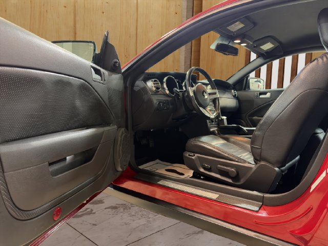 Used 2008 Ford Mustang Premium RWD image 19