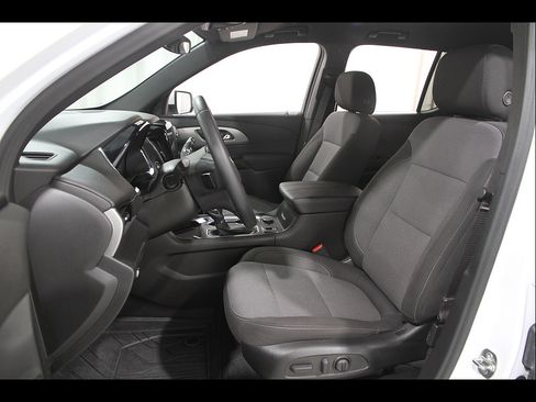 Certified 2023 Chevrolet Traverse LT FWD image 5