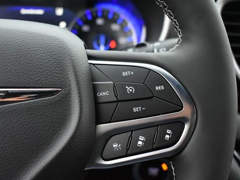 New 2026 Chrysler Voyager LX FWD image 15