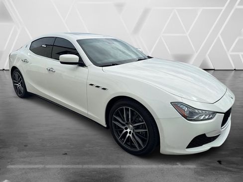 Used 2015 Maserati Ghibli RWD image 6