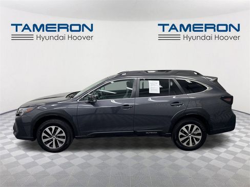 Used 2024 Subaru Outback Premium image 2