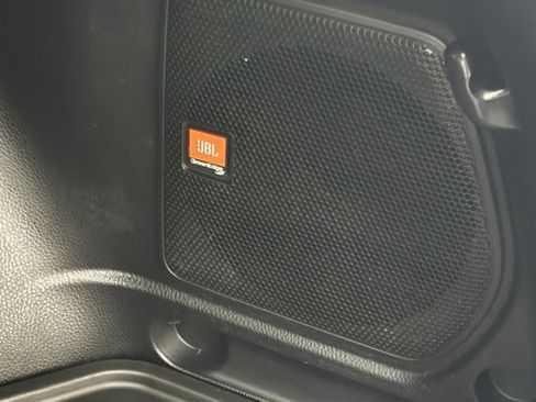 Used 2018 Toyota RAV4 Limited image 12