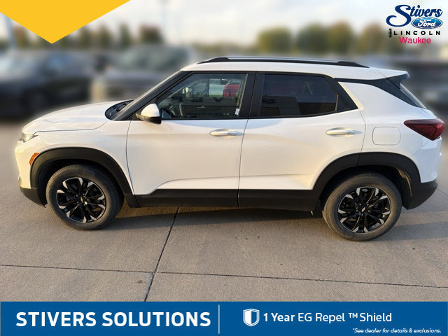 Used 2022 Chevrolet TrailBlazer LT w/ Convenience Package FWD image 5