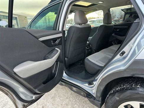Used 2024 Subaru Outback Premium image 15
