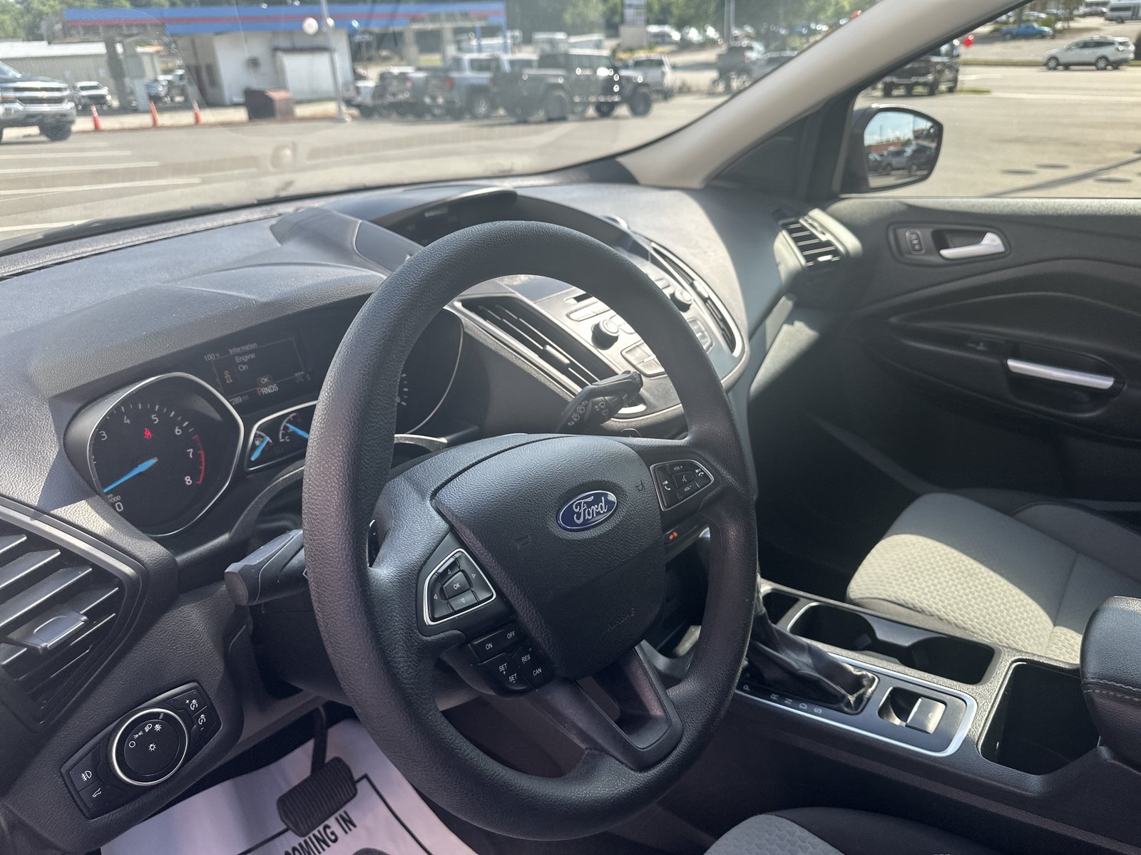Used 2017 Ford Escape SE FWD image 17