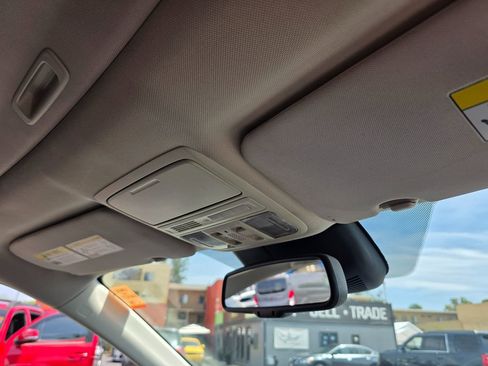 Used 2015 Honda CR-V Touring image 12