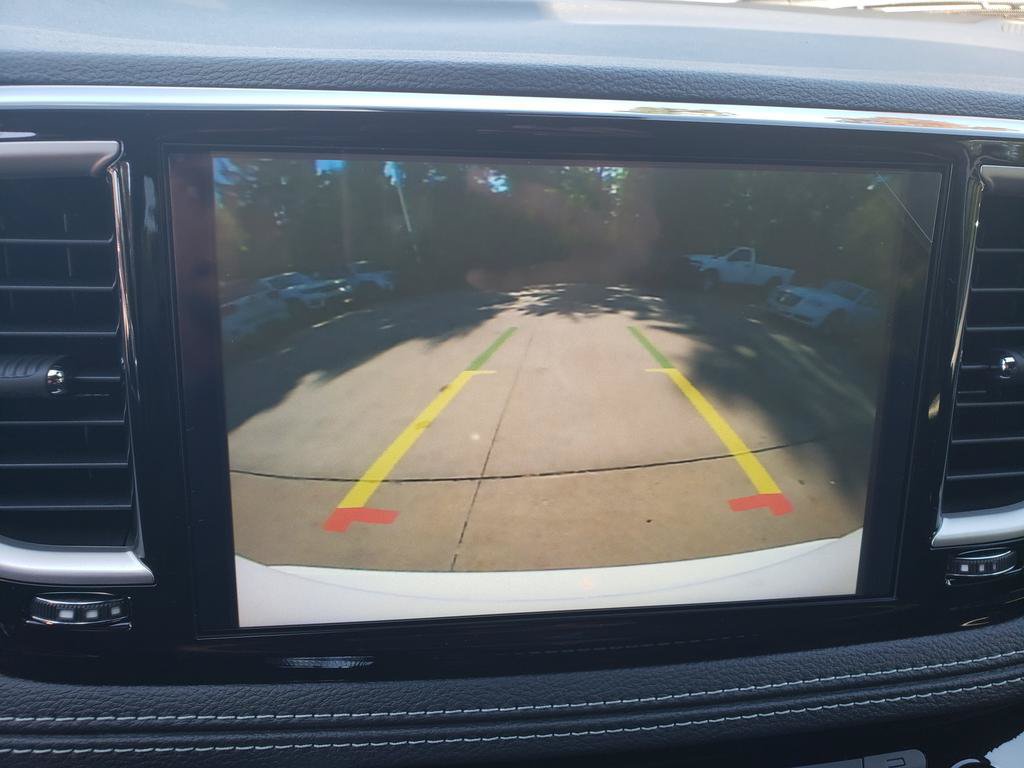 New 2027 Chrysler Pacifica Select FWD image 10
