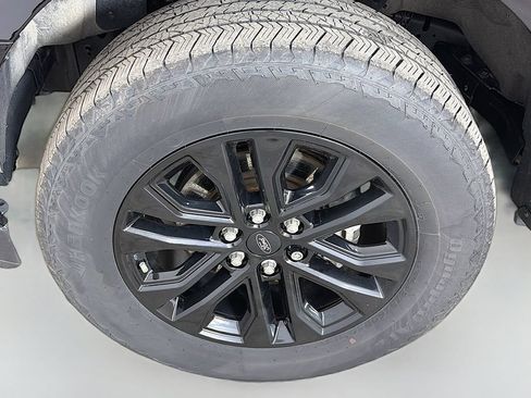 Used 2024 Ford F150 Lariat AWD/4WD image 21