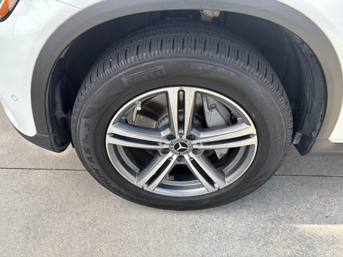 Used 2020 Mercedes-Benz GLC 300 4MATIC image 13