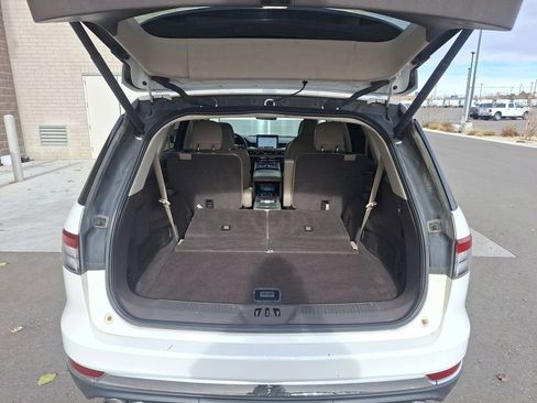 Used 2020 Lincoln Aviator Reserve w/ Equipment Group 202A image 24