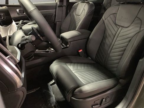 New 2026 Kia Sorento SX image 9