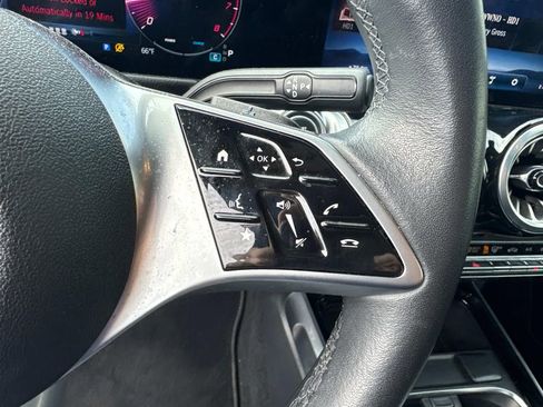 Used 2024 Mercedes-Benz GLB 250 image 23