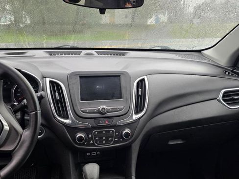 Used 2023 Chevrolet Equinox LT image 5
