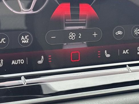 New 2026 Volkswagen Tiguan SE R-Line FWD image 21