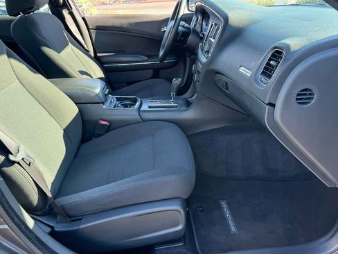 Used 2014 Dodge Charger SE w/ Connectivity Group image 20