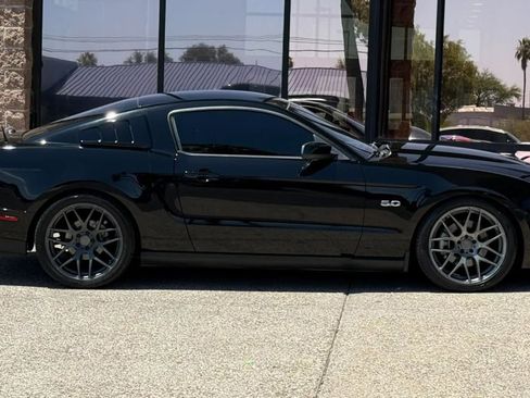 Used 2012 Ford Mustang GT RWD image 13
