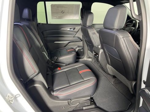 New 2026 Chevrolet Traverse RS image 13
