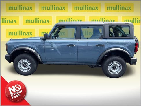 New 2025 Ford Bronco Base image 2
