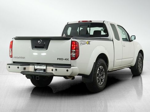 Used 2017 Nissan Frontier PRO-4X AWD/4WD image 5