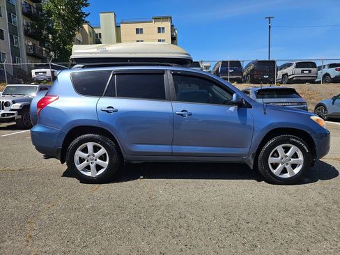 Used 2007 Toyota RAV4 Limited FWD image 10