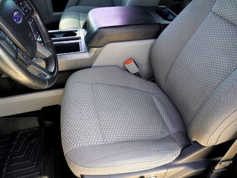 Used 2015 Ford F150 XLT w/ Equipment Group 302A Luxury image 15