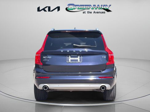 Used 2019 Volvo XC90 T5 Momentum w/ Protection Package FWD image 5