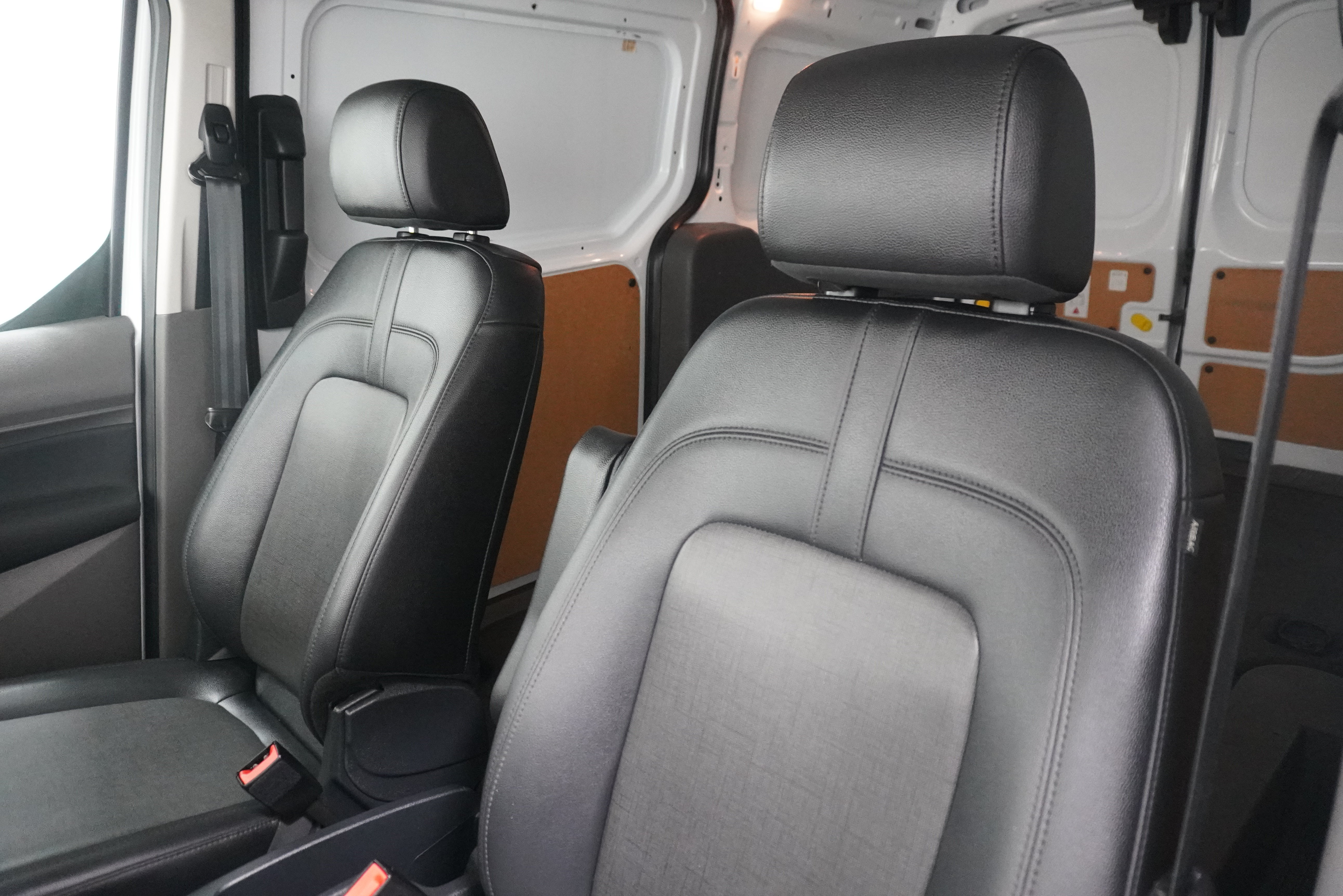 Used 2021 Ford Transit Connect XL FWD image 10