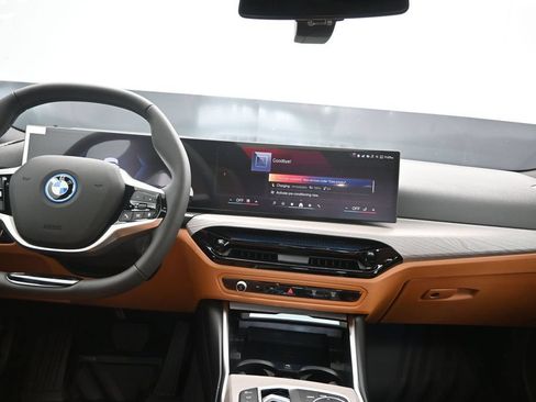 New 2026 BMW i4 eDrive40 w/ Premium Package RWD image 19