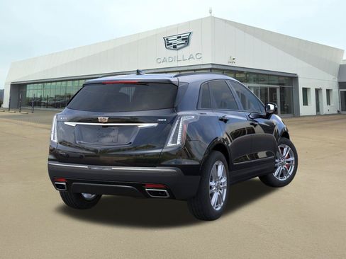 New 2026 Cadillac XT5 Sportv w/ LPO, Floor Liner Package AWD/4WD image 4