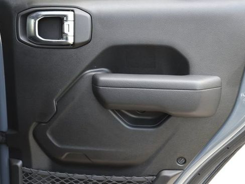 Used 2024 Jeep Wrangler Unlimited Rubicon 4xe w/ Technology Group image 28