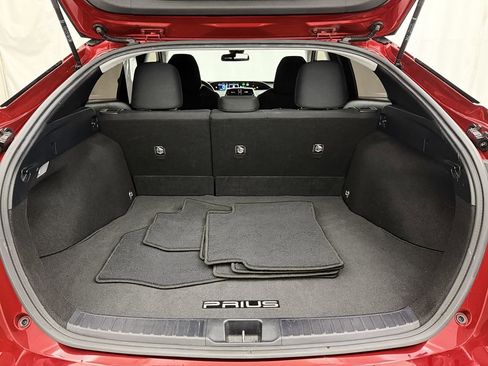 Used 2017 Toyota Prius Two Hybrid image 28