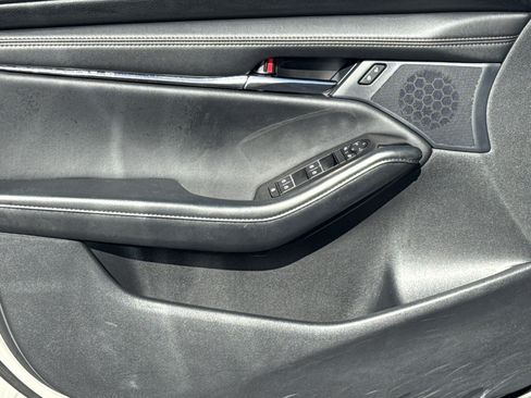 Used 2025 MAZDA MAZDA3 s image 14