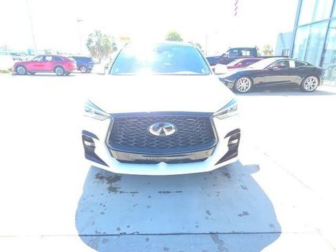 Used 2025 INFINITI QX50 Sport image 9