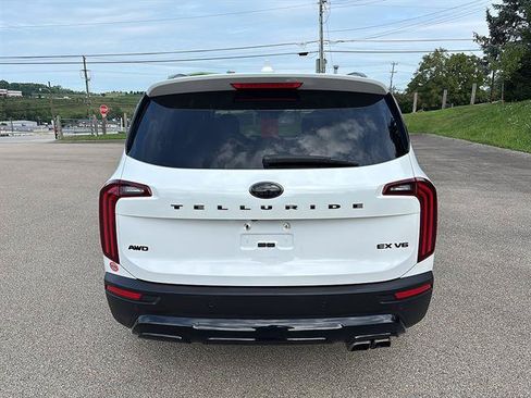 Used 2021 Kia Telluride EX w/ EX Premium Package AWD/4WD image 3