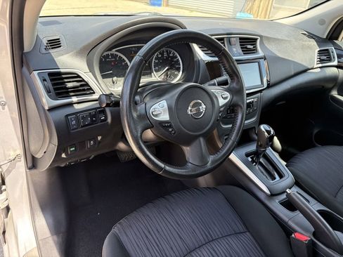 Used 2019 Nissan Sentra SV FWD image 14