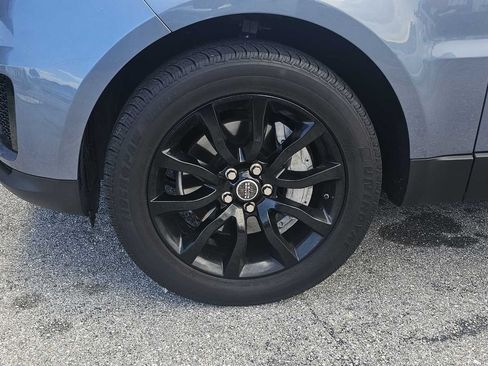 Used 2018 Land Rover Range Rover Sport SE AWD/4WD image 9