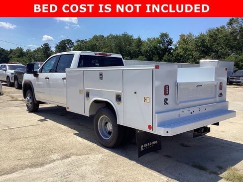 New 2025 GMC Sierra 3500 Pro w/ Convenience Package AWD/4WD image 7