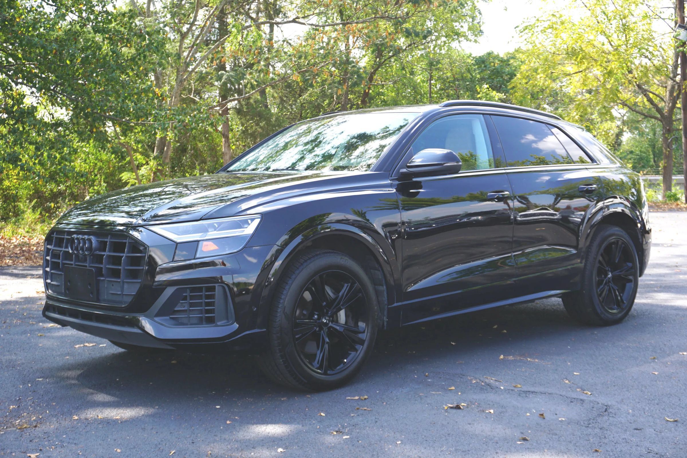 Used 2019 Audi Q8 Premium Plus w/ Premium Plus AWD/4WD image 1